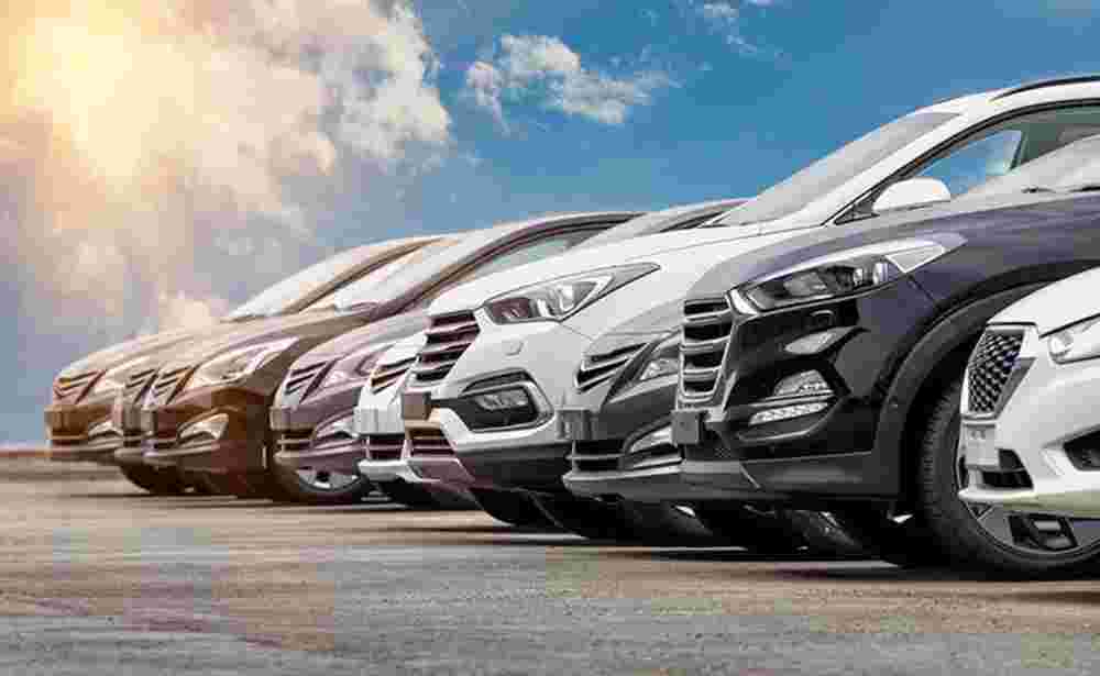 Thumbnail Artikel: Jangan Salah Pilih! Ini Panduan Menentukan Jenis Mobil Rental yang Paling Pas untuk Perjalanan Anda